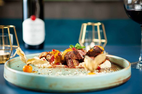 Critiques chics: restos, hôtels, cafés, spas